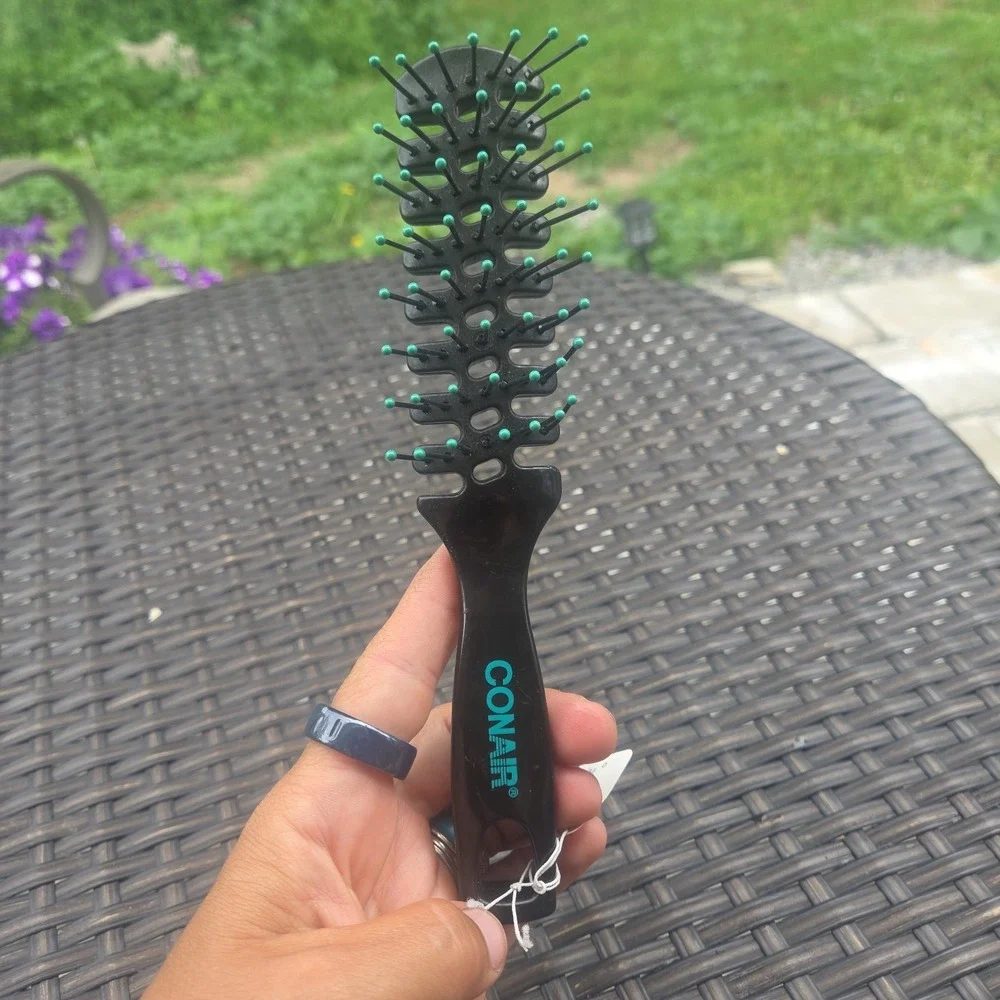 Conair Blue Vented Styling Hair Brush 9